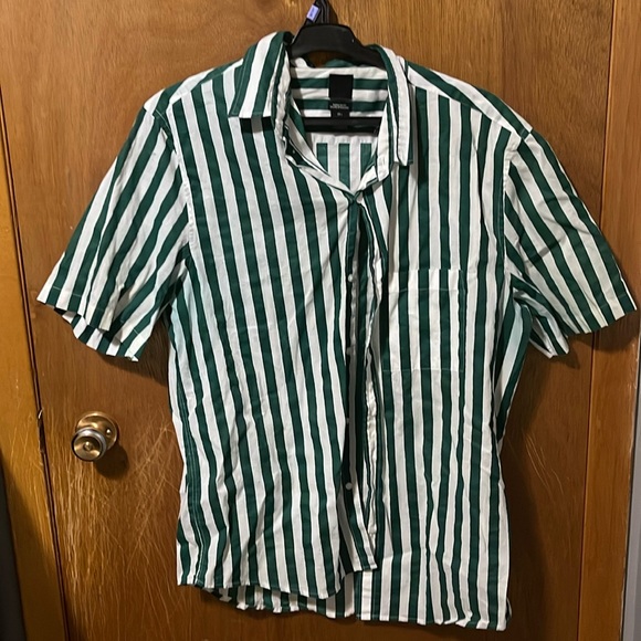 2 for 15$// H&M button down - Picture 1 of 4